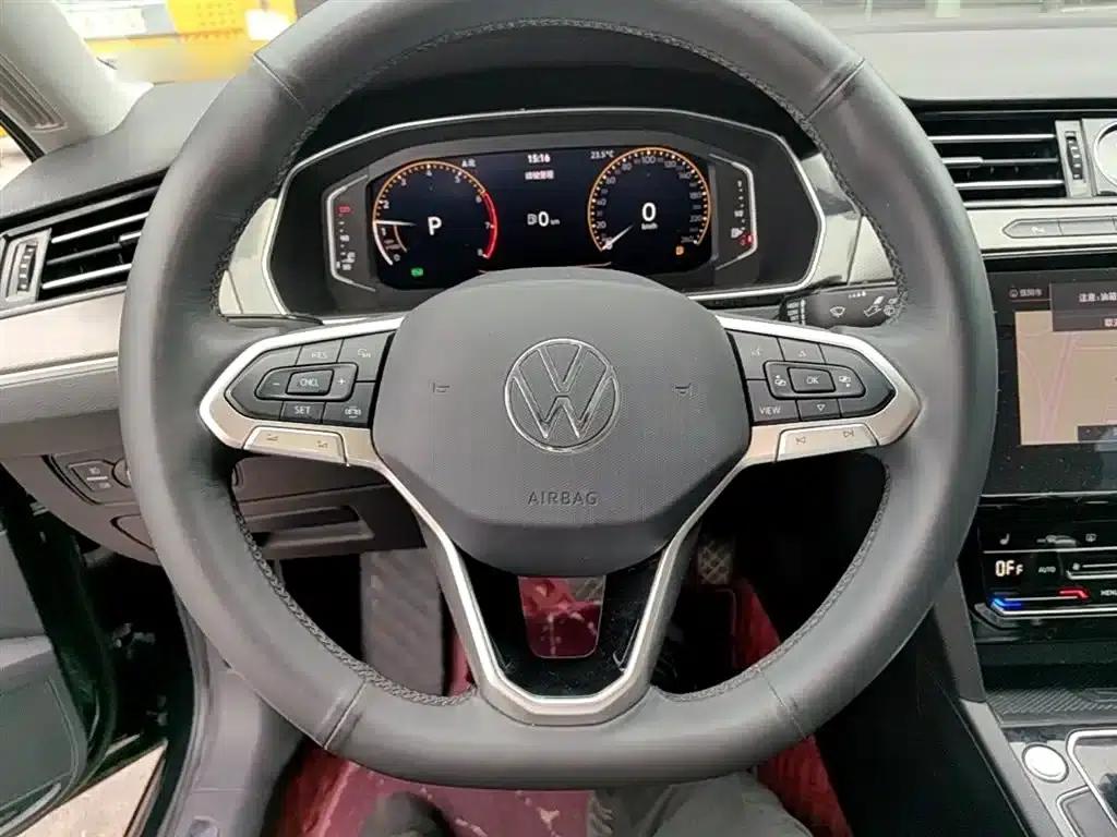 2020 Volkswagen Passat 330TSI DSG Luxury — миниатюра 11