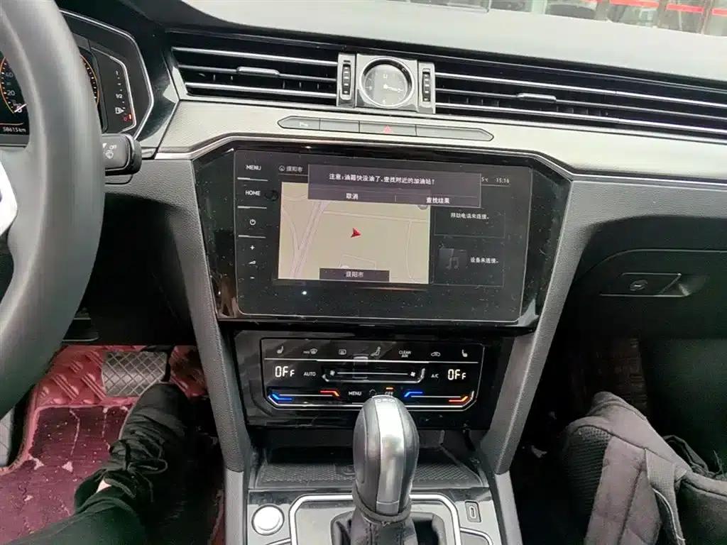 2020 Volkswagen Passat 330TSI DSG Luxury — миниатюра 13