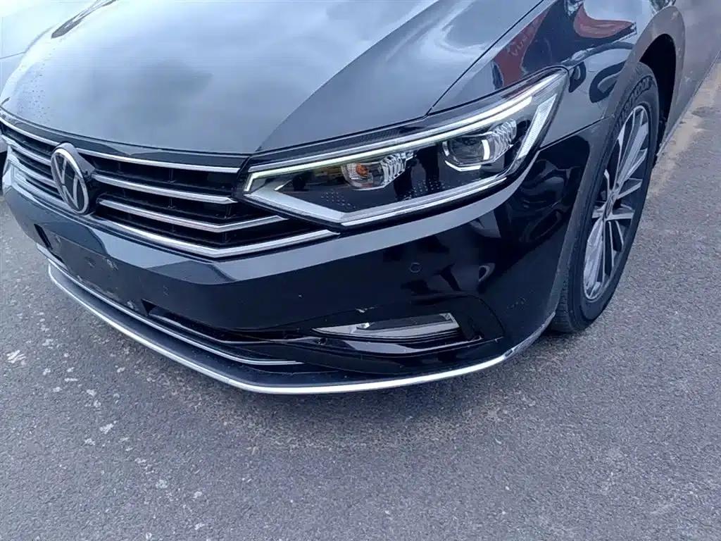 2020 Volkswagen Passat 330TSI DSG Luxury — миниатюра 24