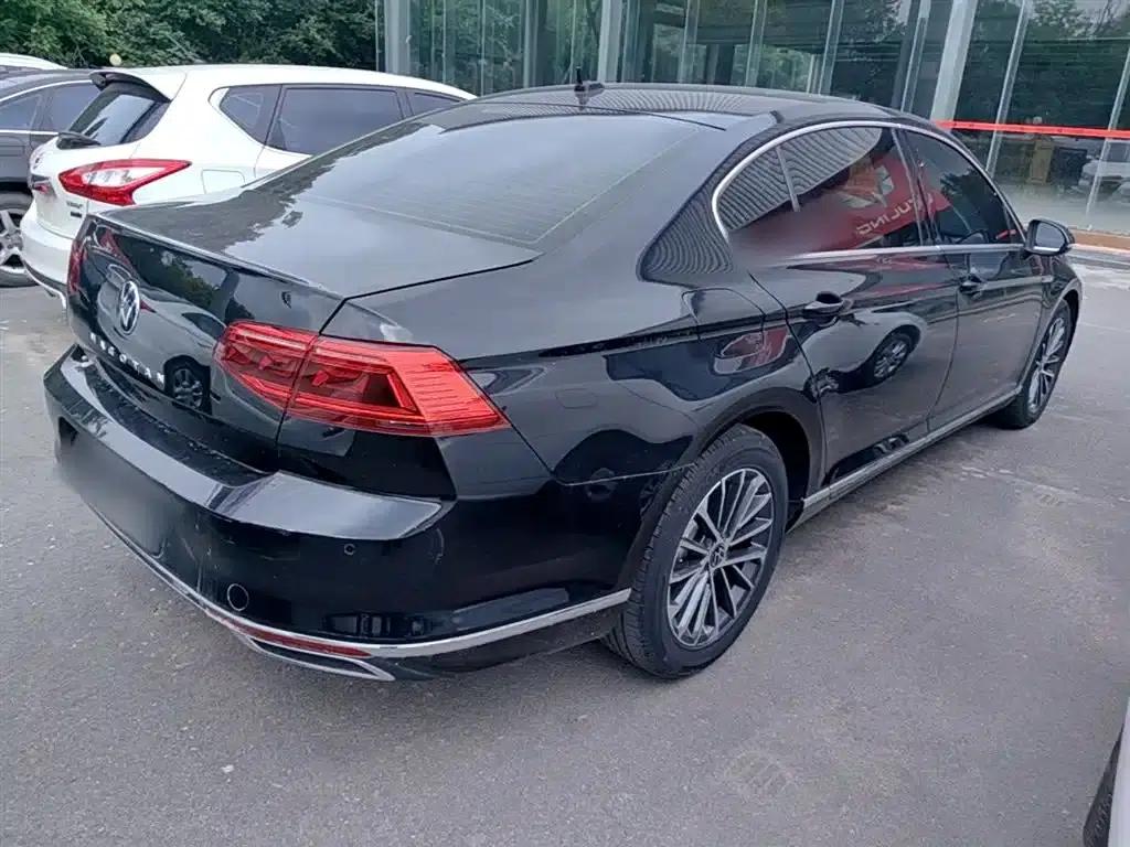 2020 Volkswagen Passat 330TSI DSG Luxury — миниатюра 7