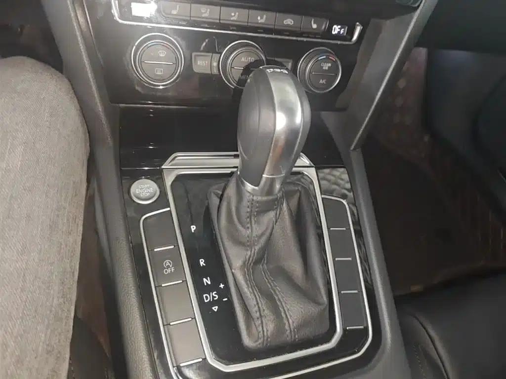 2019 Volkswagen Magotan 330TSI DSG Luxury Edition (National V Emission Standard) — миниатюра 14
