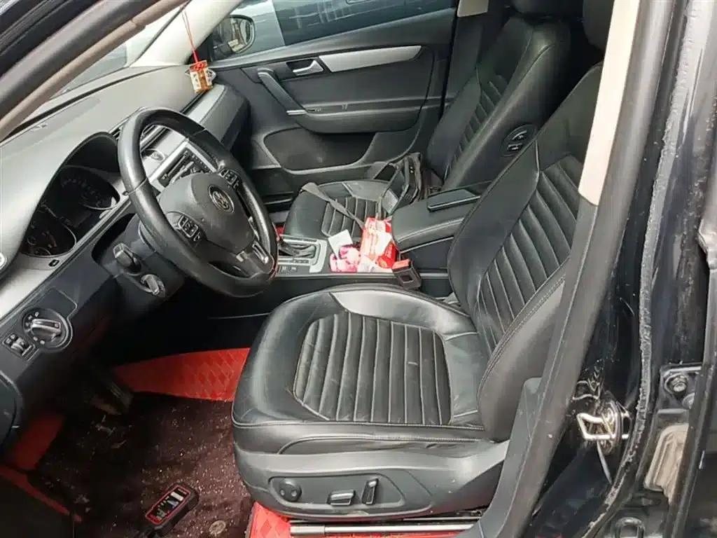 2015 Volkswagen Passat 1.8TSI Leading Edition — миниатюра 15
