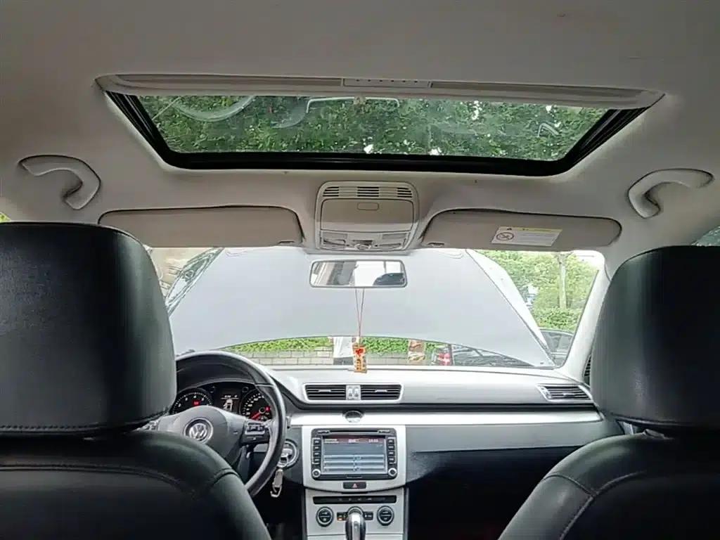 2015 Volkswagen Passat 1.8TSI Leading Edition — миниатюра 18