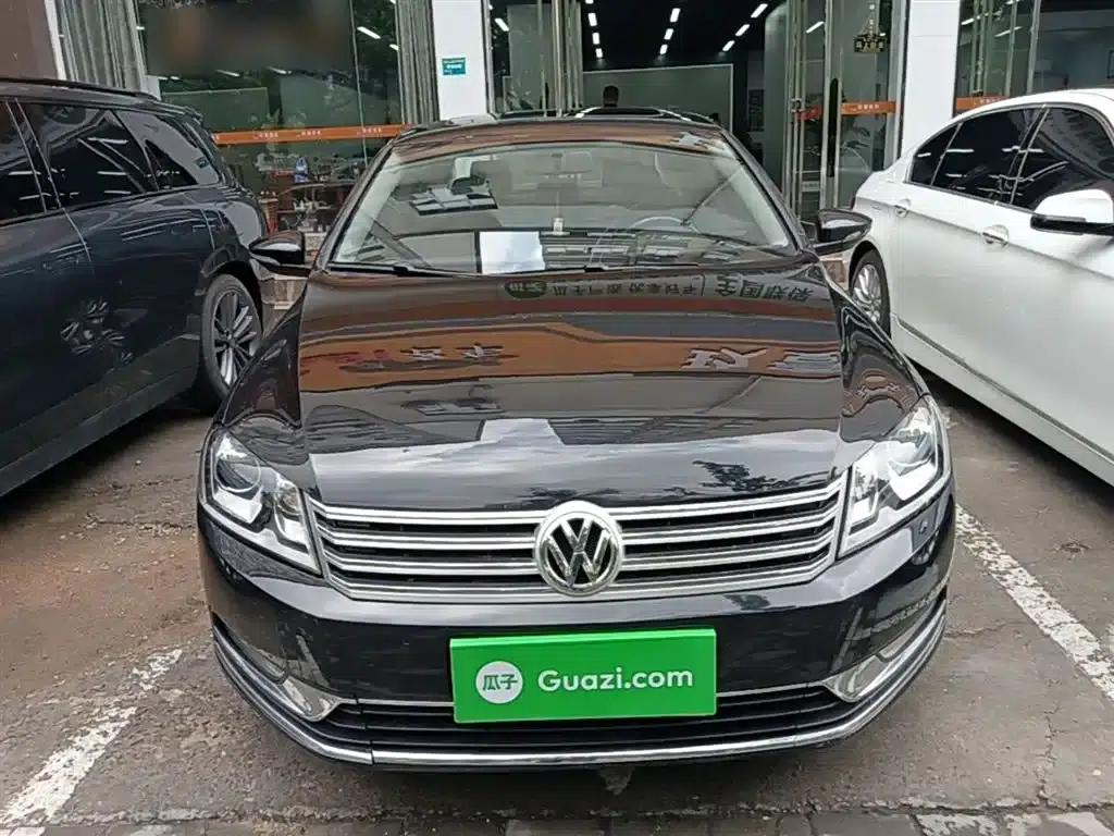 2015 Volkswagen Passat 1.8TSI Leading Edition — миниатюра 3