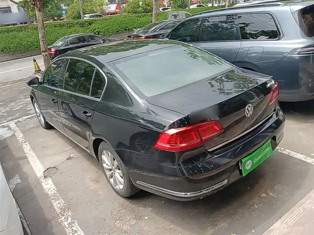2015 Volkswagen Passat 1.8TSI Leading Edition — миниатюра 5