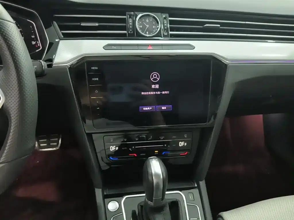 Volkswagen Magotan 2023 2 Millionth Unit Commemorative Edition 330TSI DSG Luxury — миниатюра 13