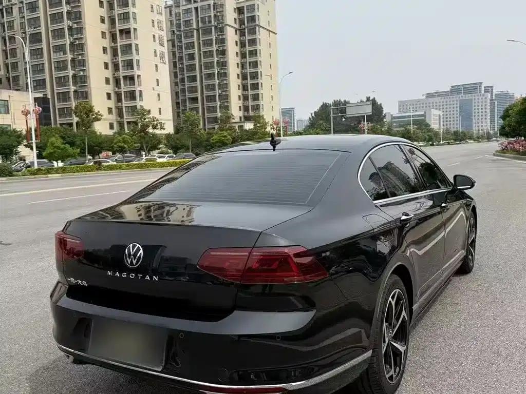 Volkswagen Magotan 2023 2 Millionth Unit Commemorative Edition 330TSI DSG Luxury — миниатюра 7