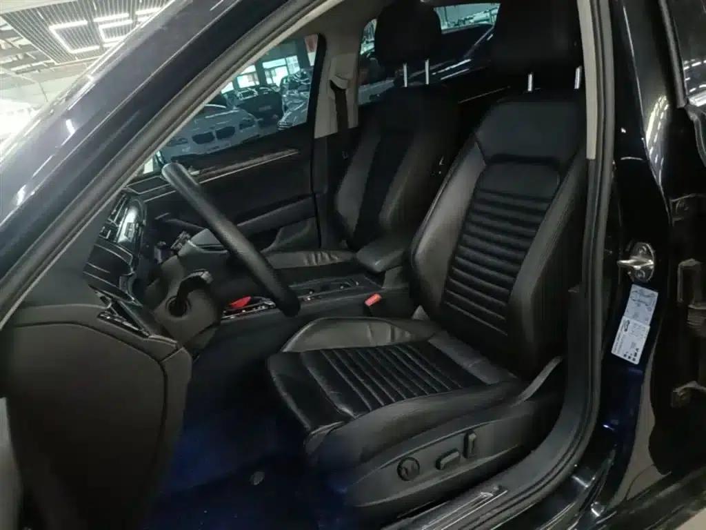 2018 Volkswagen Magotan Facelift 330TSI DSG Luxury Model — миниатюра 15