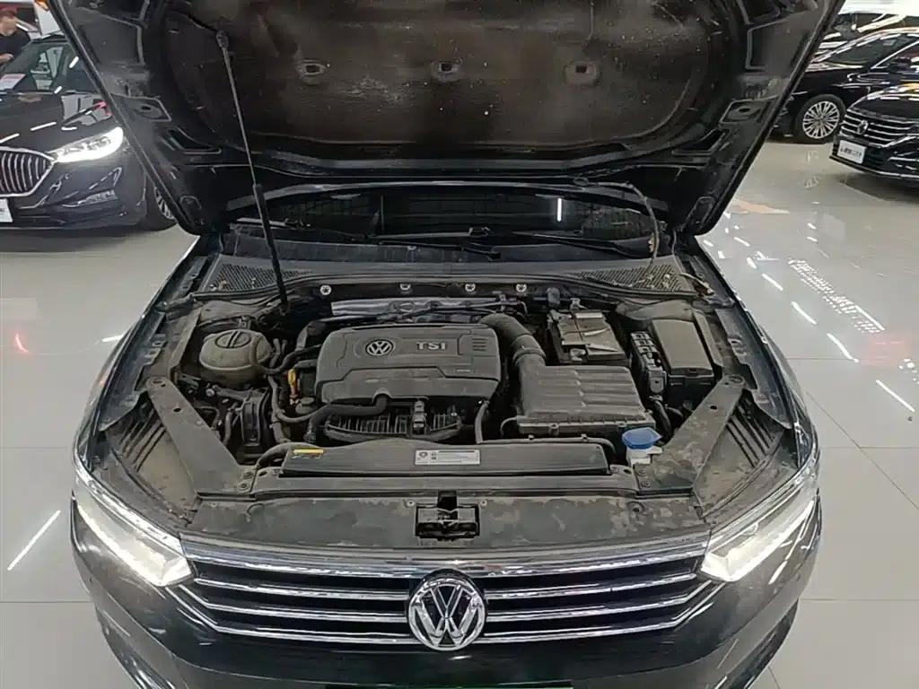 2018 Volkswagen Magotan Facelift 330TSI DSG Luxury Model — миниатюра 20