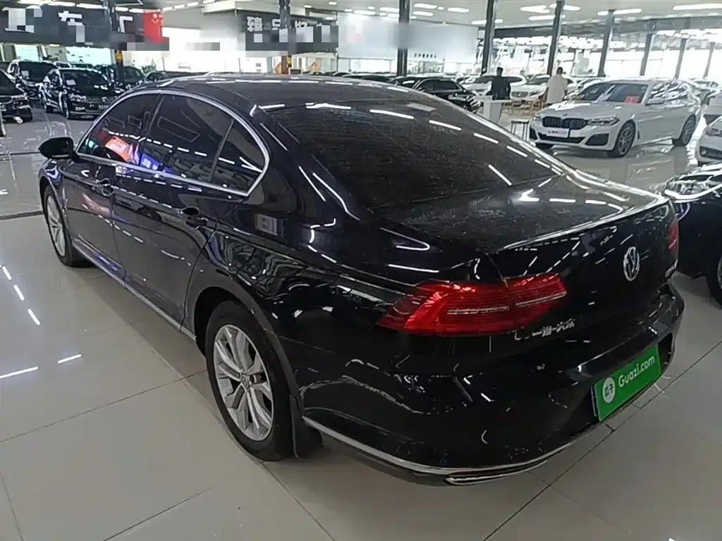 2018 Volkswagen Magotan Facelift 330TSI DSG Luxury Model — миниатюра 5