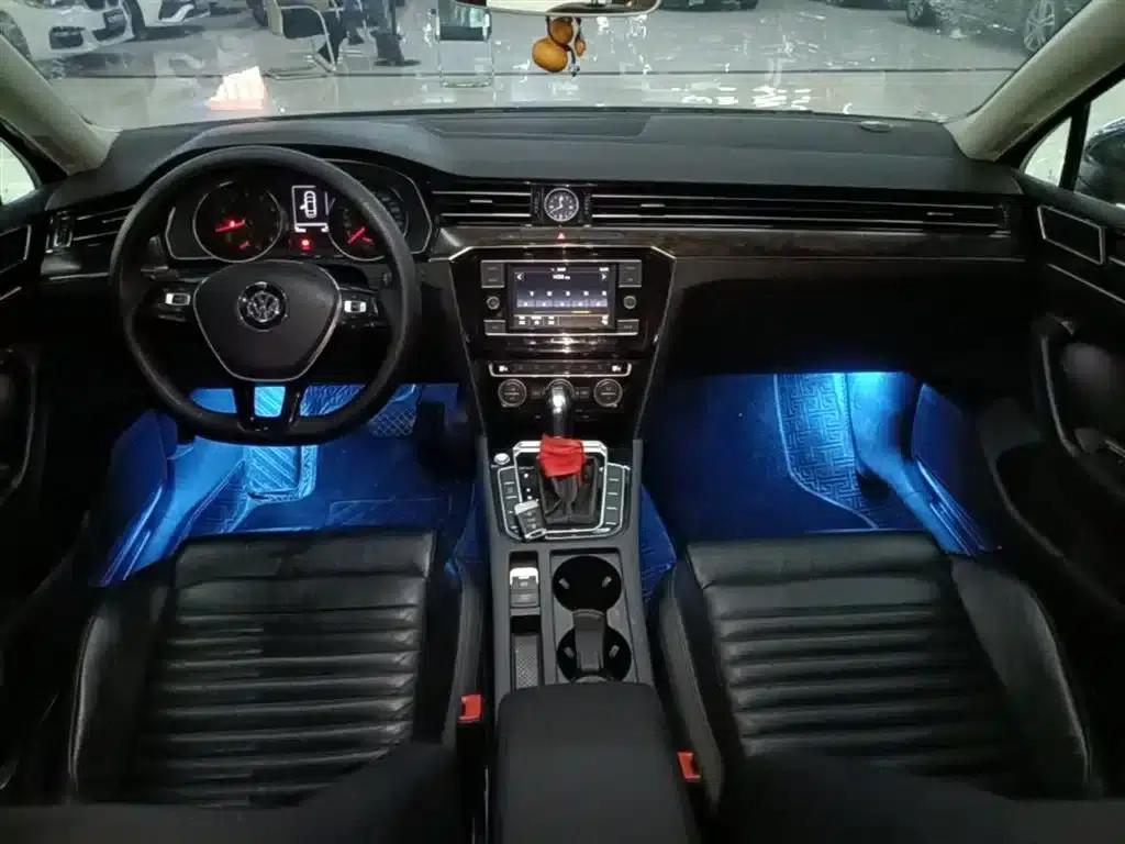 2018 Volkswagen Magotan Facelift 330TSI DSG Luxury Model — миниатюра 10