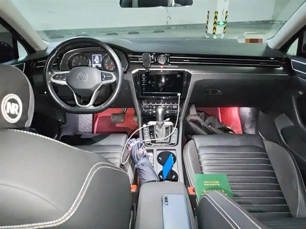 2020 Volkswagen Passat 330TSI DSG Leading Edition — миниатюра 6
