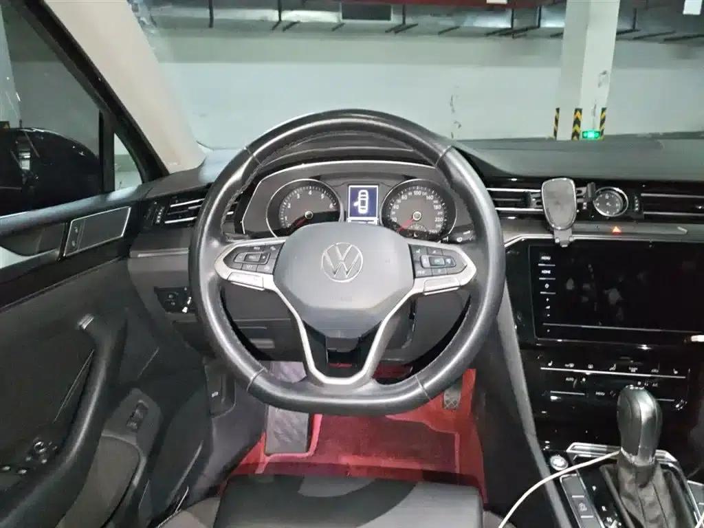 2020 Volkswagen Passat 330TSI DSG Leading Edition — миниатюра 7