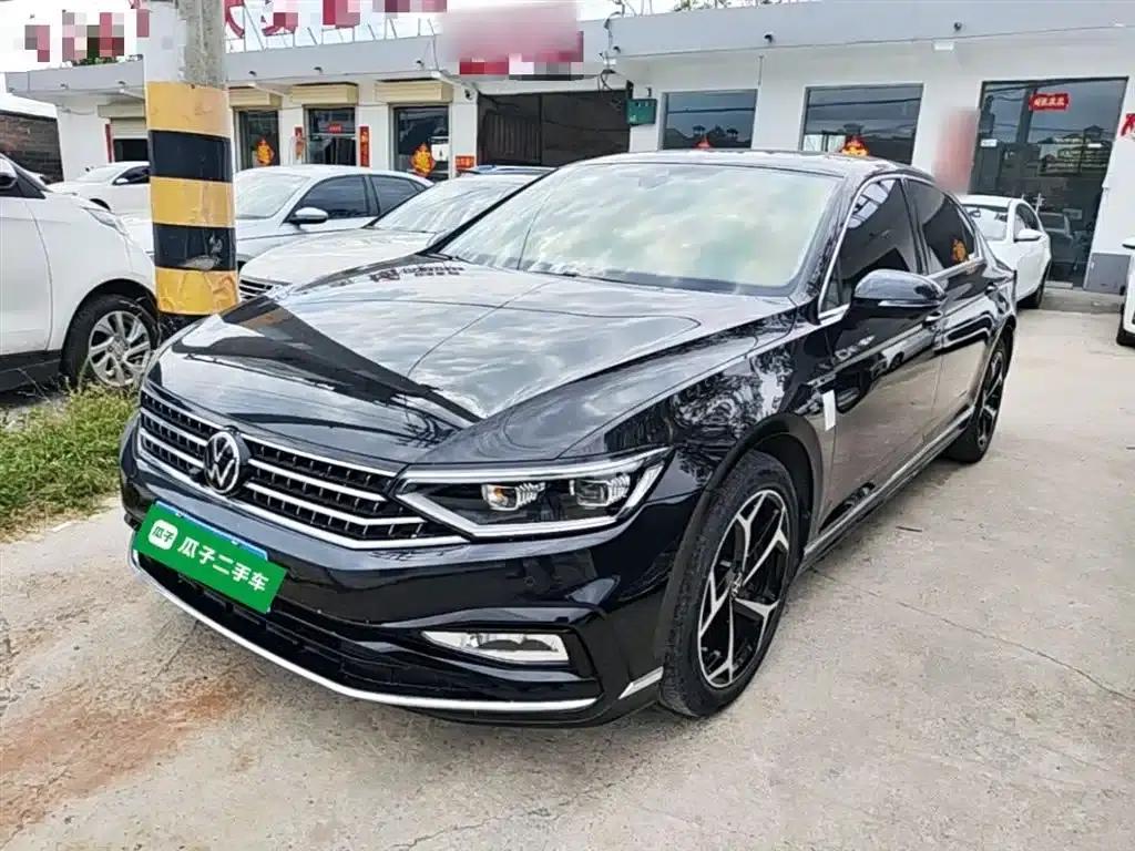 2024 Volkswagen Magotan 330TSI DSG Luxury Edition (2 Million Units Limited Edition) — миниатюра 2