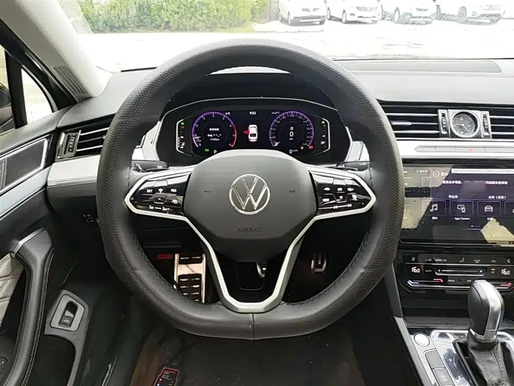2024 Volkswagen Magotan 330TSI DSG Luxury Edition (2 Million Units Limited Edition) — миниатюра 11