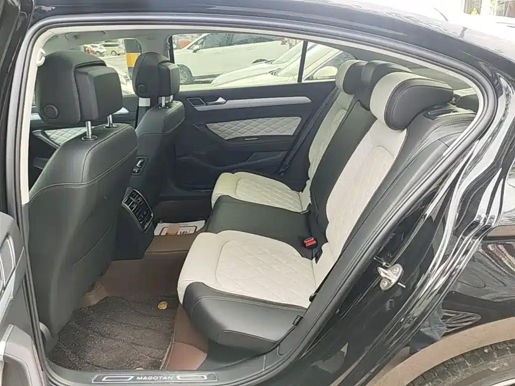 2024 Volkswagen Magotan 330TSI DSG Luxury Edition (2 Million Units Limited Edition) — миниатюра 17