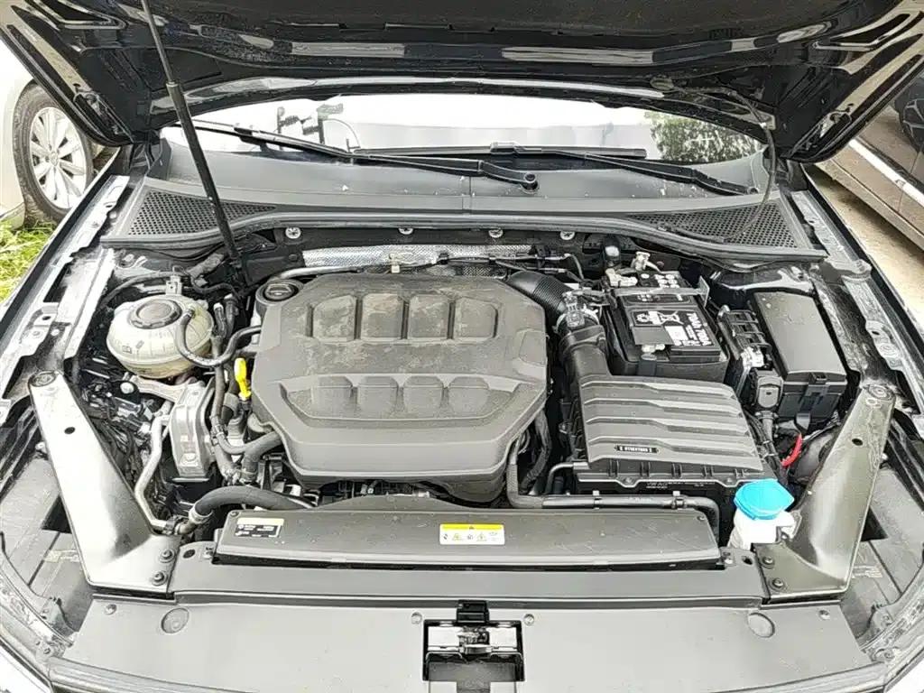 2024 Volkswagen Magotan 330TSI DSG Luxury Edition (2 Million Units Limited Edition) — миниатюра 20
