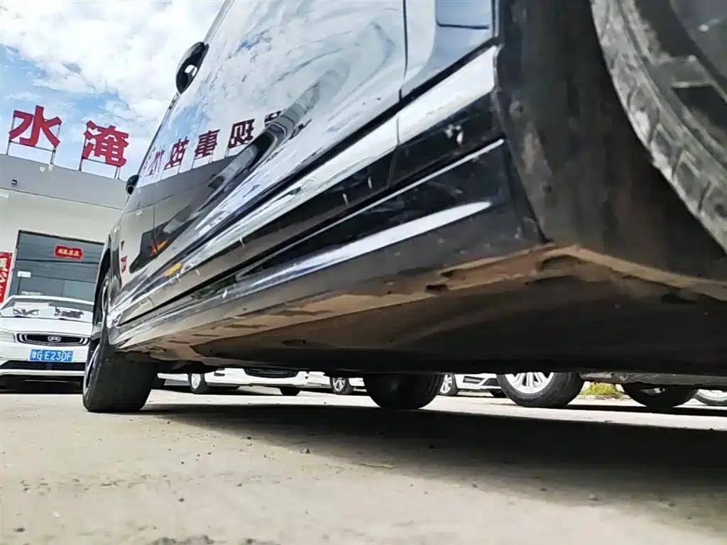 2024 Volkswagen Magotan 330TSI DSG Luxury Edition (2 Million Units Limited Edition) — миниатюра 21
