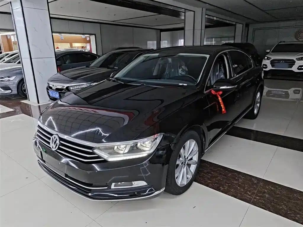 2019 Volkswagen Magotan 330TSI DSG Leading Edition (China VI Emission Standard) — миниатюра 2
