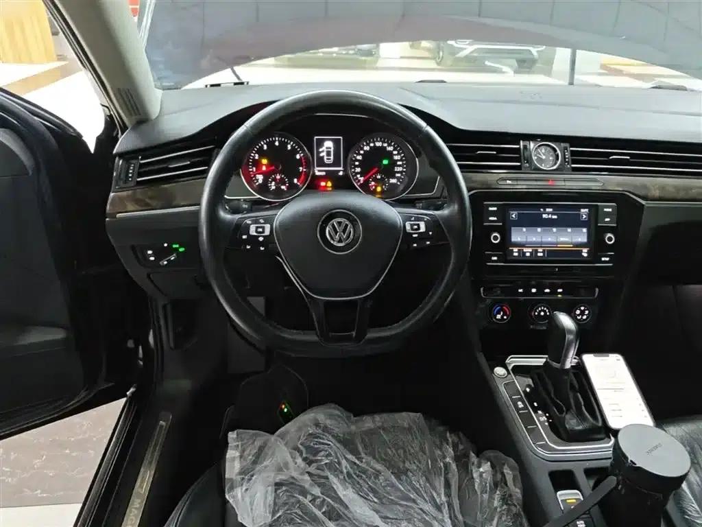 2019 Volkswagen Magotan 330TSI DSG Leading Edition (China VI Emission Standard) — миниатюра 11