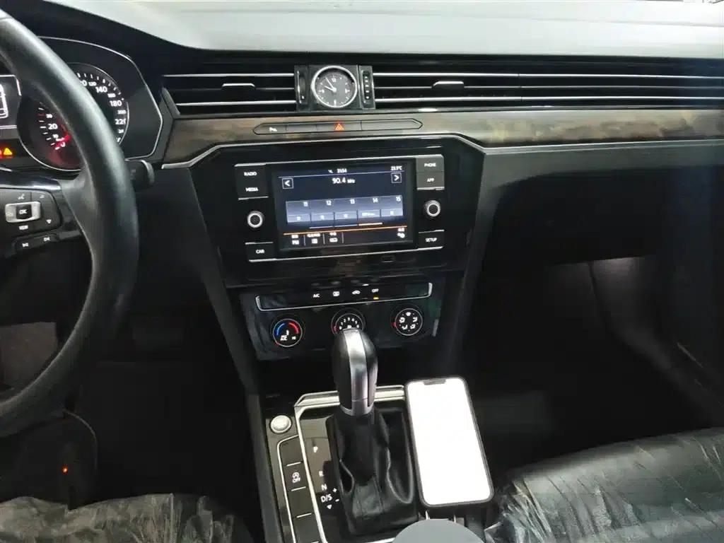 2019 Volkswagen Magotan 330TSI DSG Leading Edition (China VI Emission Standard) — миниатюра 13
