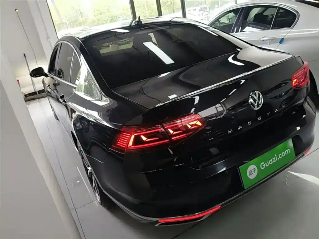2020 Volkswagen Passat 330TSI DSG Leading Edition — миниатюра 5