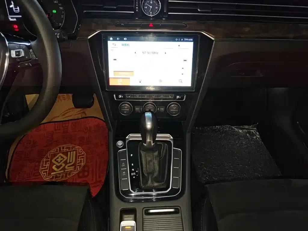 2018 Volkswagen Magotan 330TSI DSG Luxury — миниатюра 13