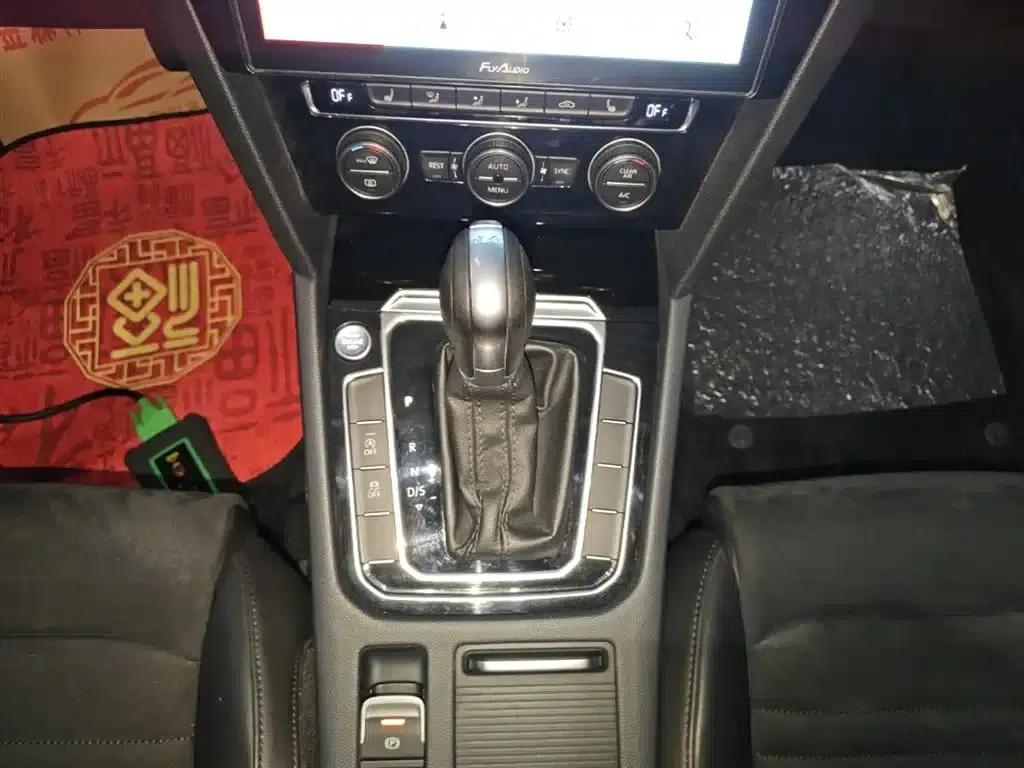 2018 Volkswagen Magotan 330TSI DSG Luxury — миниатюра 14