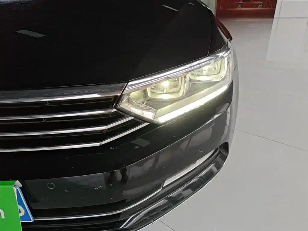 2018 Volkswagen Magotan 330TSI DSG Luxury — миниатюра 24