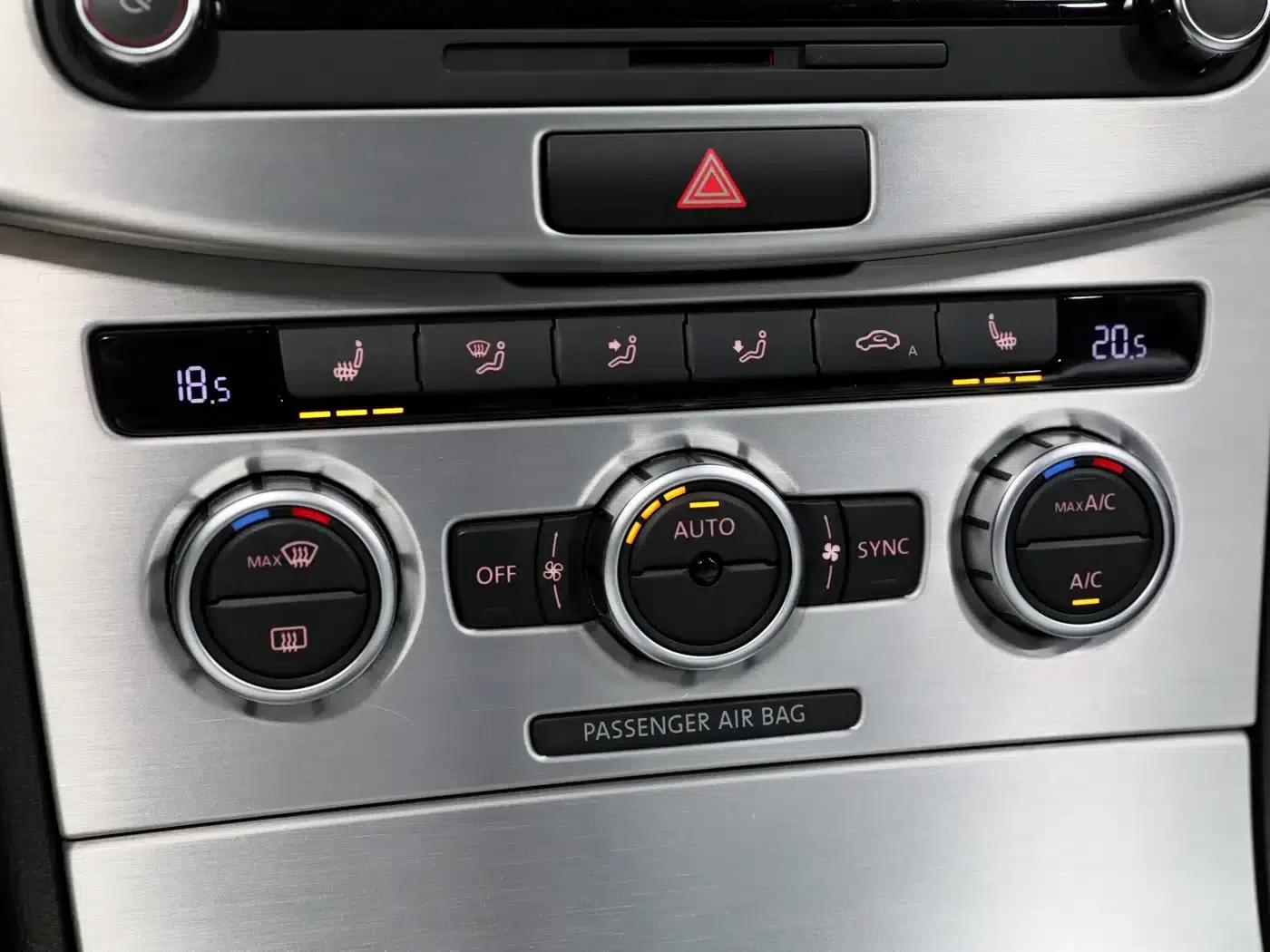 2012 Imported Volkswagen Passat Touring Edition 2.0TSI Comfort — миниатюра 15