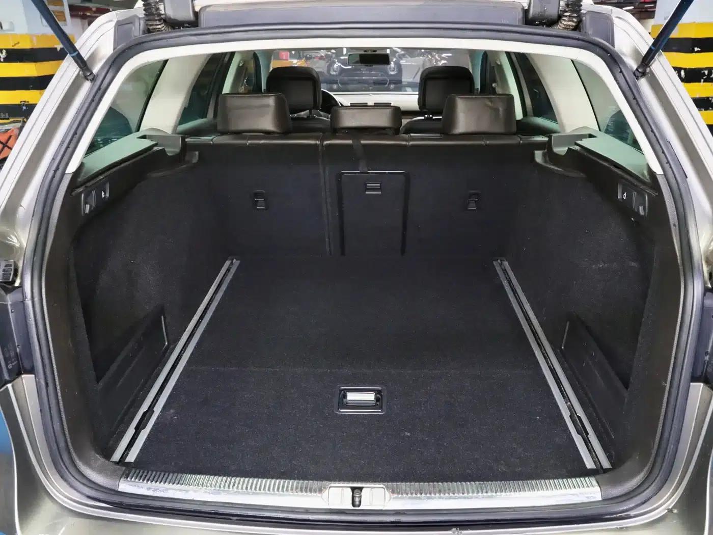 2012 Imported Volkswagen Passat Touring Edition 2.0TSI Comfort — миниатюра 6