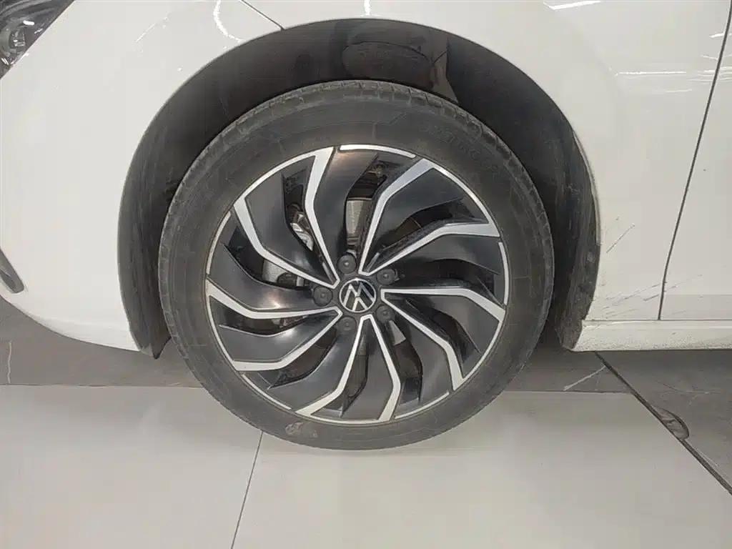 2024 Golf 280TSI DSG Pro 50th Anniversary Edition — миниатюра 23