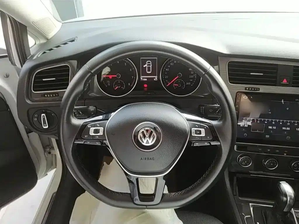 2018 Golf 230TSI Automatic Comfort — миниатюра 11