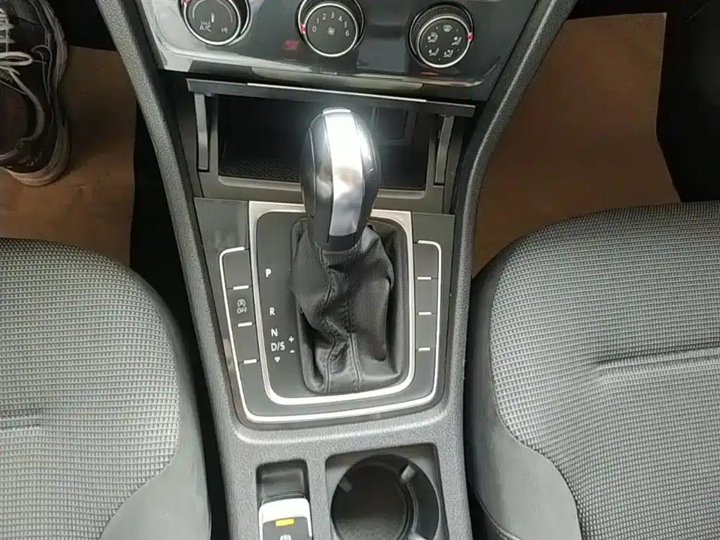 2018 Golf 230TSI Automatic Comfort — миниатюра 14