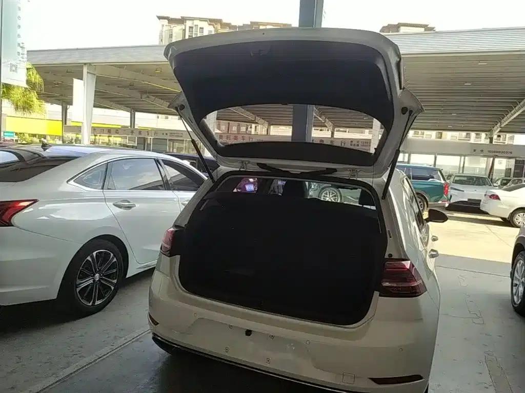 2018 Golf 230TSI Automatic Comfort — миниатюра 19