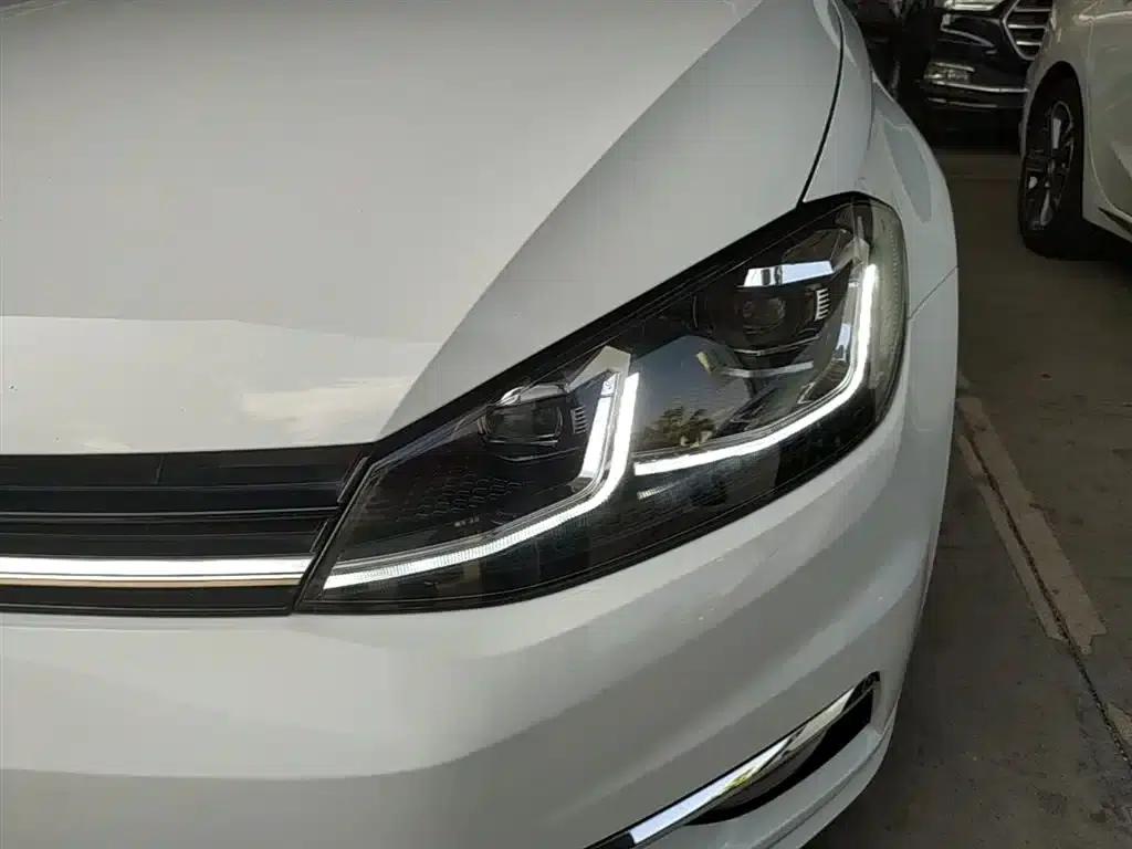 2018 Golf 230TSI Automatic Comfort — миниатюра 24