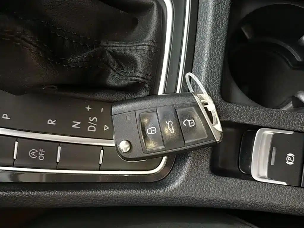 2018 Golf 230TSI Automatic Comfort — миниатюра 9
