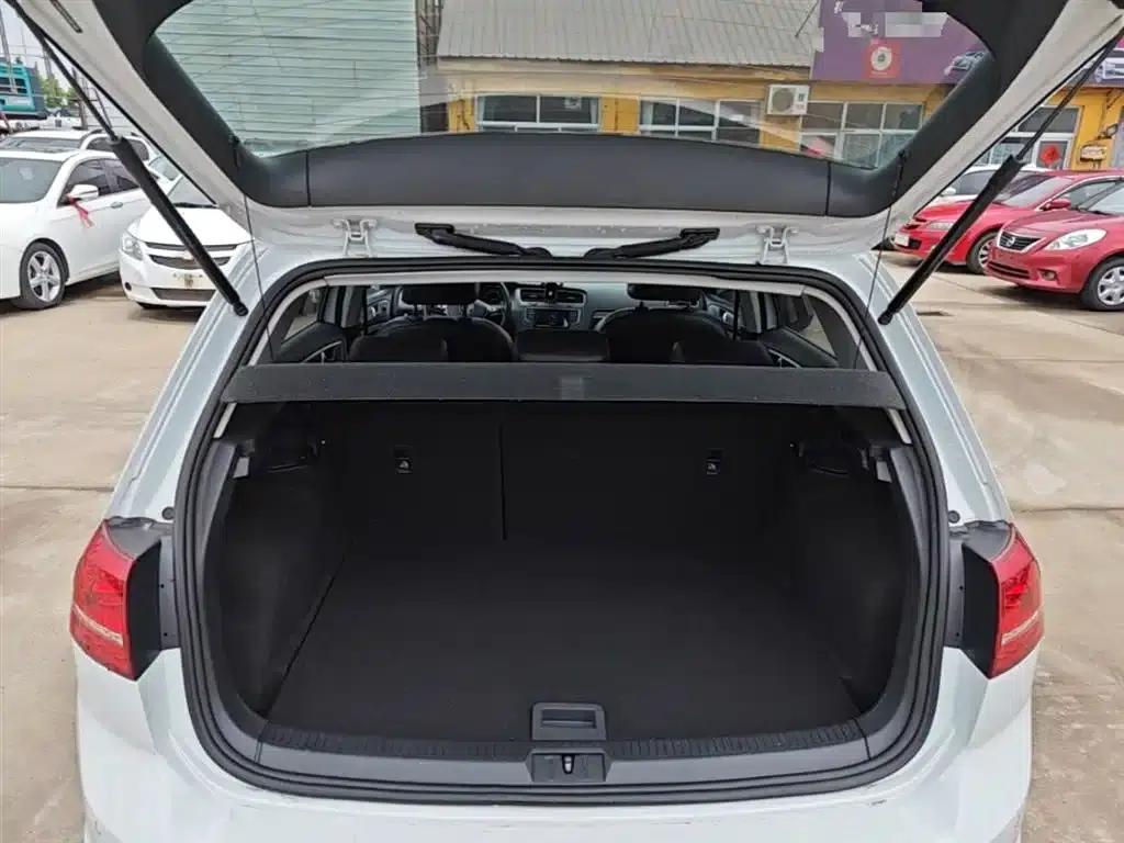 2016 Golf 230TSI Automatic Luxury — миниатюра 19