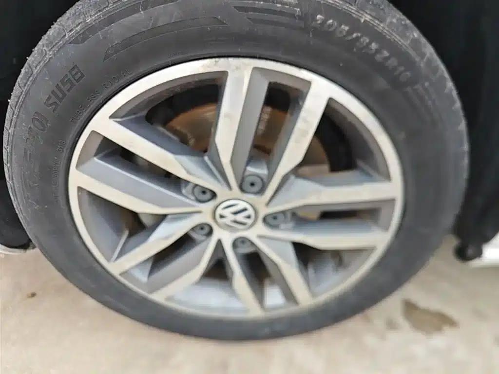 2016 Golf 230TSI Automatic Luxury — миниатюра 23