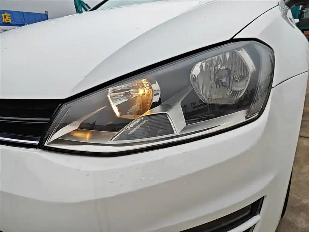 2016 Golf 230TSI Automatic Luxury — миниатюра 24