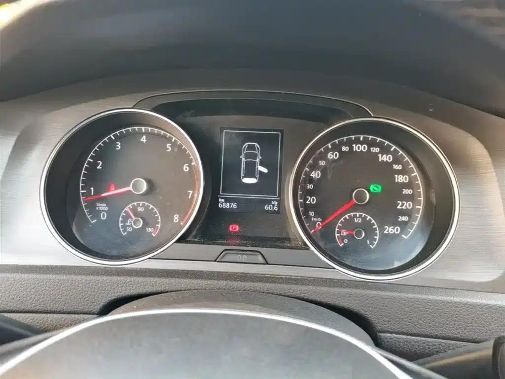 2015 Golf 1.6L Automatic Comfort — миниатюра 12