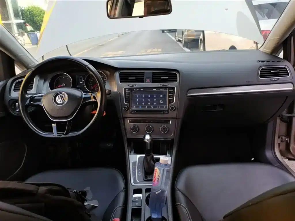 2015 Golf 1.6L Automatic Comfort — миниатюра 10