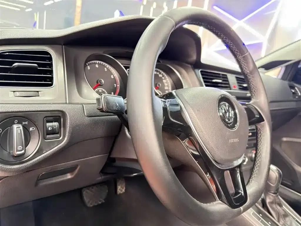 2015 Golf 1.4TSI Automatic Comfort — миниатюра 12
