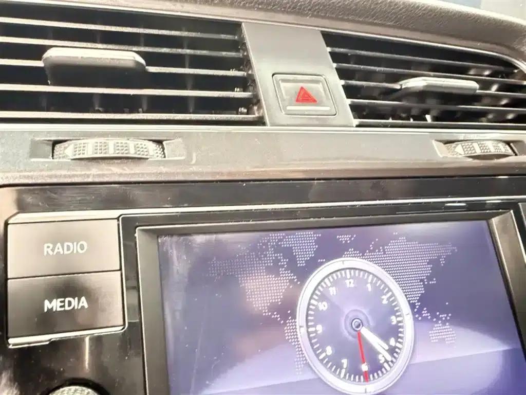 2015 Golf 1.4TSI Automatic Comfort — миниатюра 9