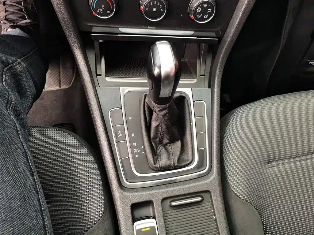 2018 Golf 230TSI Automatic Comfort — миниатюра 11