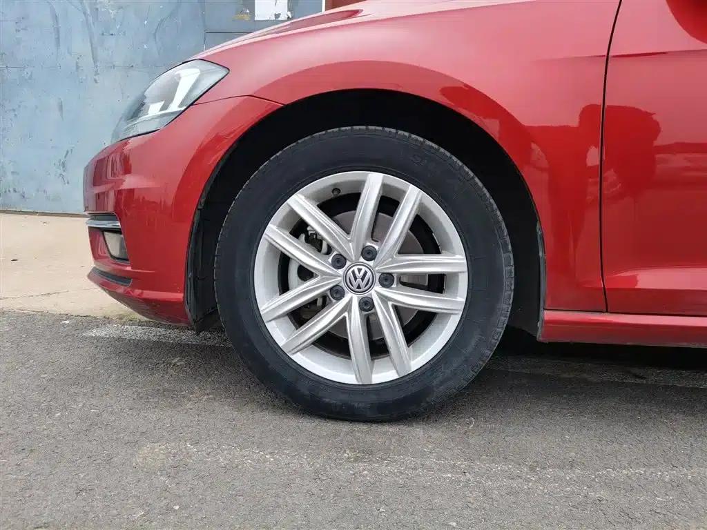 2018 Golf 230TSI Automatic Comfort — миниатюра 25