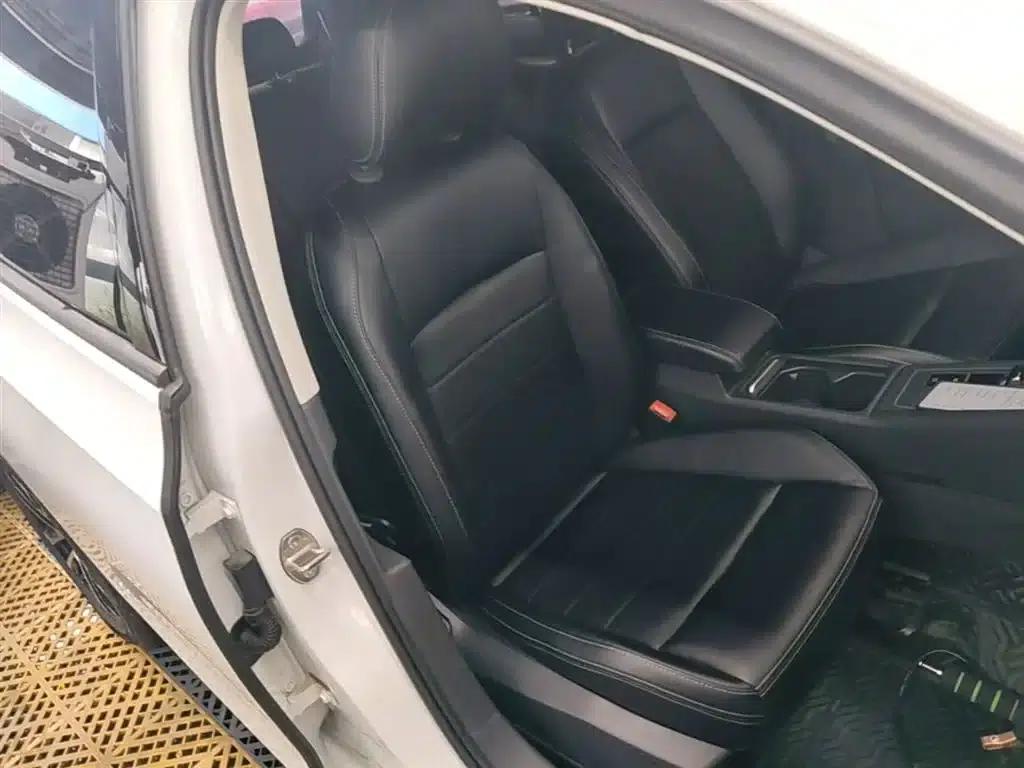 2021 Golf 200TSI DSG Pro — миниатюра 25