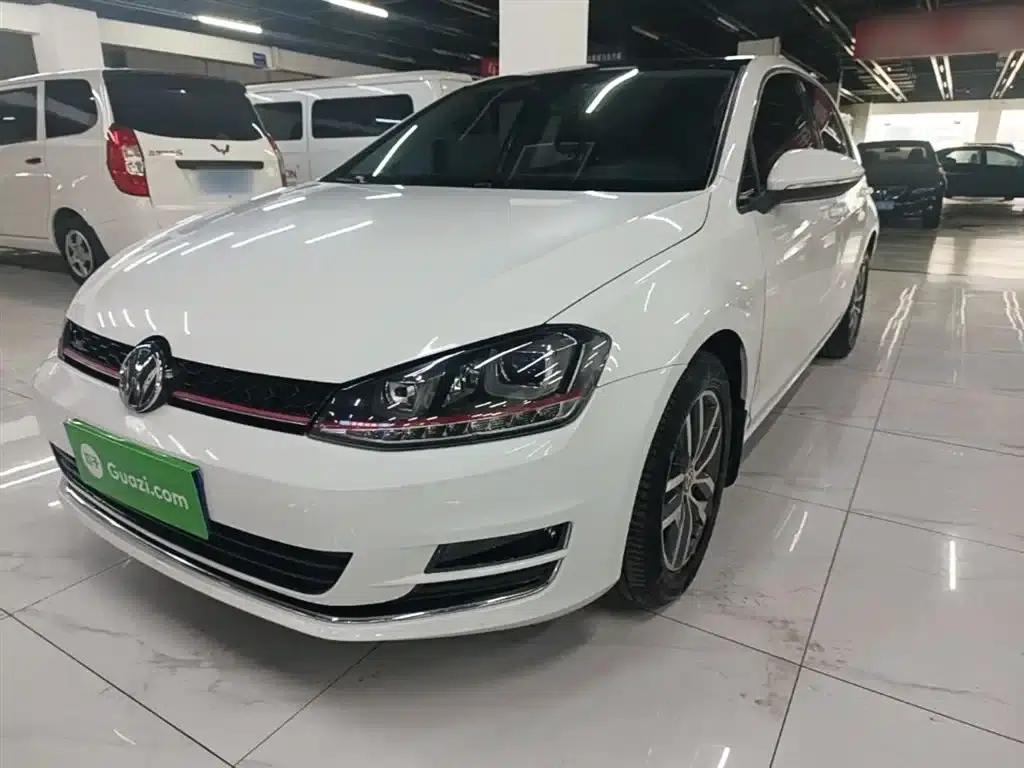 2016 Golf 230TSI Automatic Luxury — миниатюра 2