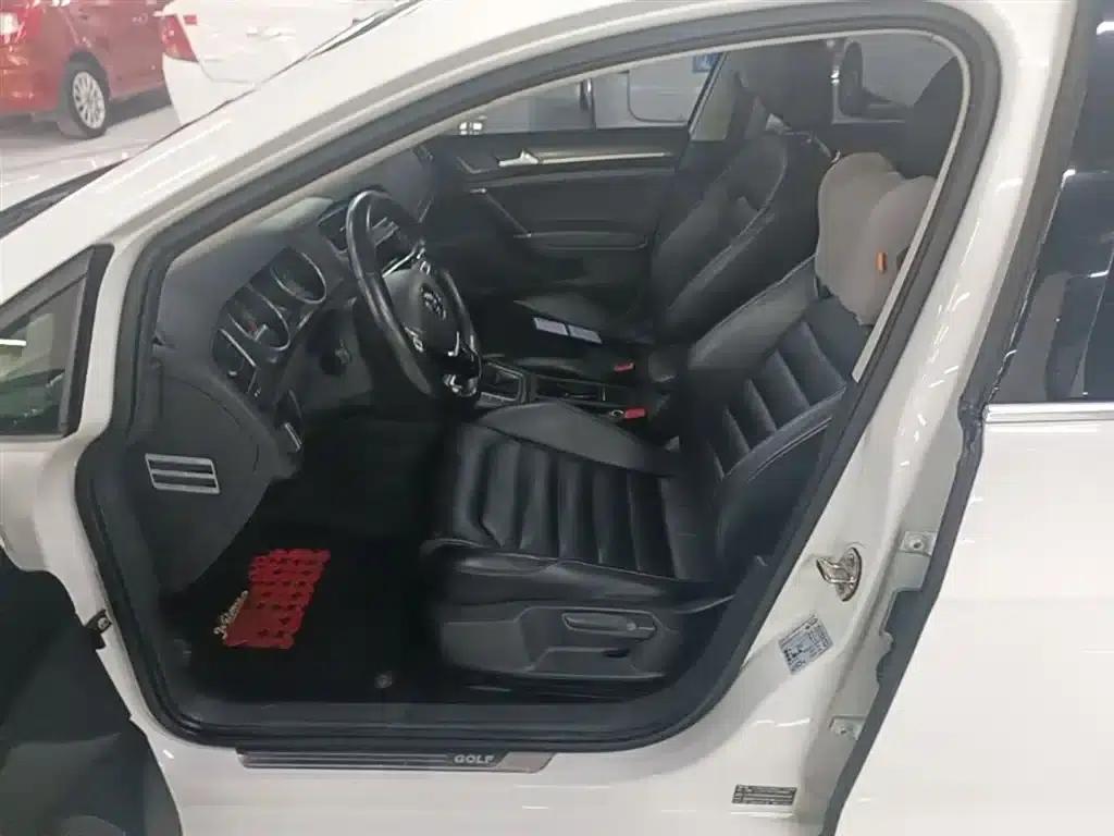 2016 Golf 230TSI Automatic Luxury — миниатюра 15