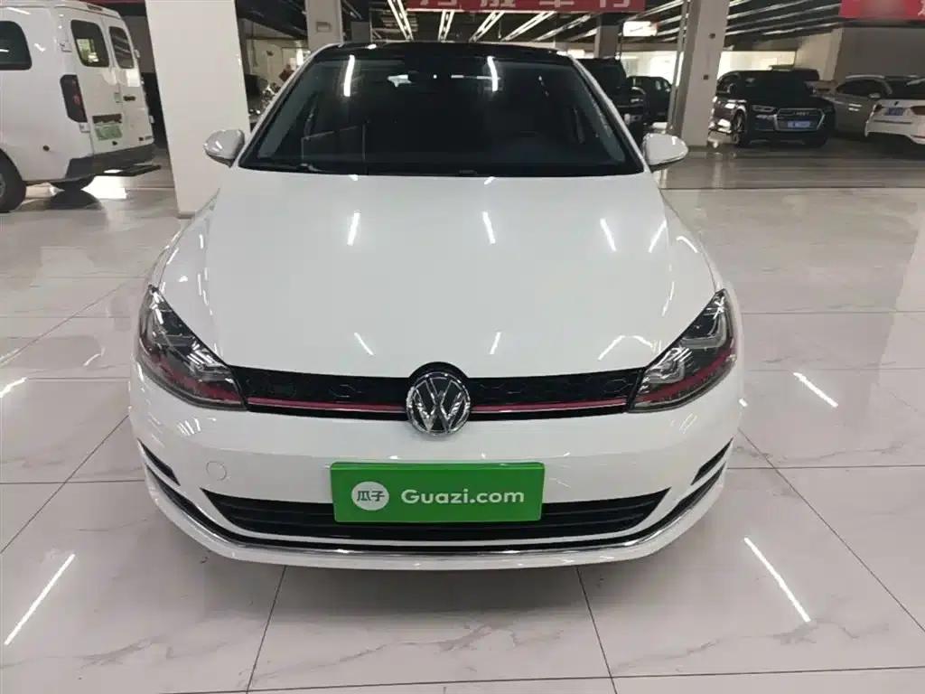 2016 Golf 230TSI Automatic Luxury — миниатюра 3